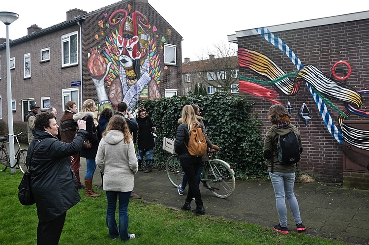 Rondleiding in Nieuw-West Copyright: @streetartmuseumamsterdam, 2014 